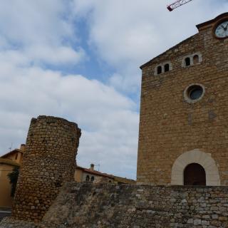 Església parroquial (s. XII - XIII)  Castell-Palau Comptes d'Empúries