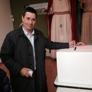 Manel votant