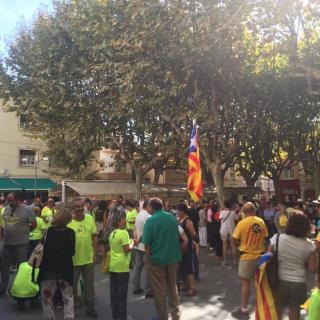 Marató per la Democràcia, davant de l'Ajuntament d'Òrrius