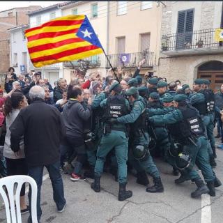 Carrega policial a Sabadell