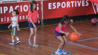 Activitats com el bàsquet impliquen un alt risc de contagi