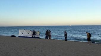 Efectius d'emergències, aquest matí a la platja de Badalona