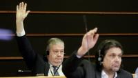 L’eurodiputat belga Marc Tarabella, votant aquest dijous favor de la retirada de la seva pròpia immunitat parlamentària