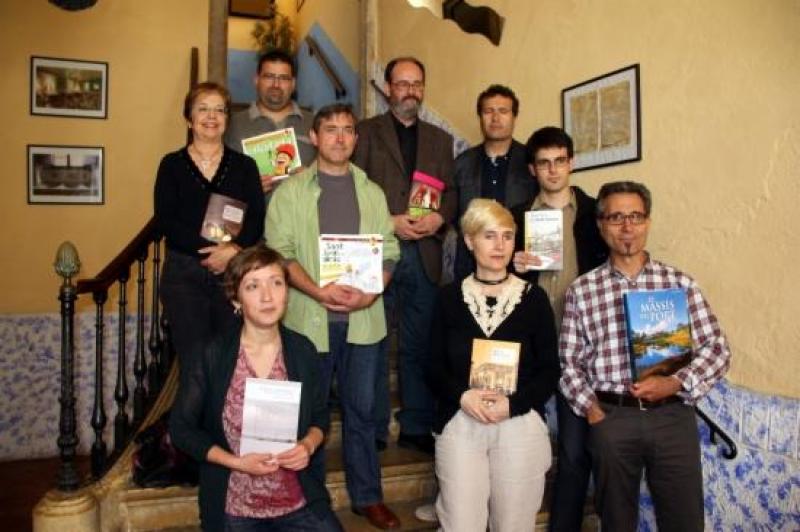clon evaluar ángulo L editorial vallenca Cossetània Edicions presenta 170 novetats per Sant  Jordi | ACN / Reus Digital | Reus | Territori | El Punt Avui
