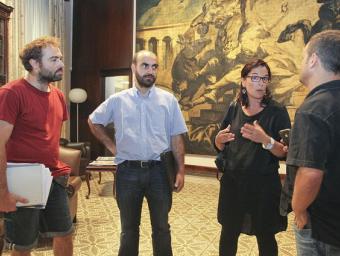 Albert Soler, Marc Verdaguer i Anna Franquesa atenen EL 9 NOU just en acabar la reubió a l’Ajuntament de Vic Jordi Puig