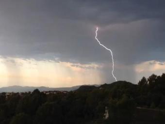 Un llamp vist des d'Almoster Baix Camp Meteo