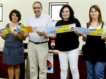 D’esquerra a dreta, Anna Chávez, Miquel Arisa, Neus Verdaguer i Cristina Ciudad en la presentació dels actes de la festa major de Centelles Sagi Serra