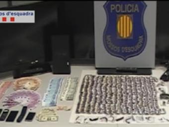 Part del material localitzat gràcies als escorcolls Mossos d’Esquadra