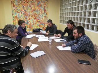 D’esquerra a dreta, Jordi Llimargas, Elisenda Barbé,  Jaume Oliver, Enric Costa (coordinador) i Arnau Garcia Sara Ramon / OMAC