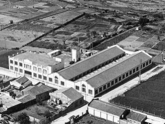 L’antiga fàbrica tèxtil Guitart, ocupava els terrenys entre els carrers Ponent i Rafael Casanova DONACIÓ JOSEP MORENO/ARXIU MUNICIPAL DE GRANOLLERS