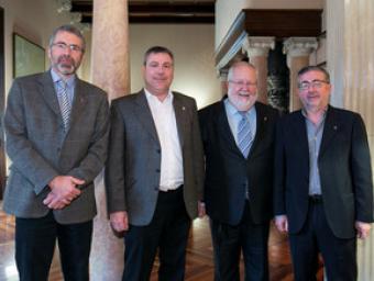 Els alcaldes amb el president de la Diputació, Salvador Esteve Diputació de Barcelona