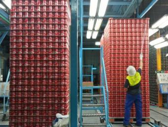 Les quatre línies de producció de Rexam ja fabriquen només llaunes d'alumini JM.Salvat