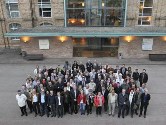 Els alcaldables fent-se la foto davant el Sucre, ahir al vespre