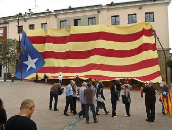 Una gran estelada va cobrir la façana de l’Ajuntament de la Garriga el 14 d’octubre de 2012 Ramon Ferrandis