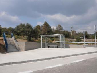La construcció de la parada d'autobús a Riudecanyes Cedida per la Diputació de Tarragona