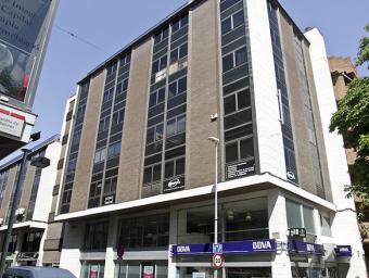 L’edifici del carrer Anselm Clavé, a Mollet, que acull els cinc jutjats de la ciutat i diversos despatxos professionals Griselda Escrigas