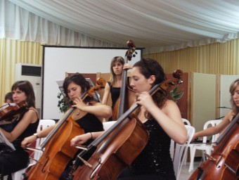 Components de l'Orquestra de Cambra del Conservatori de Llíria. ESCORCOLL