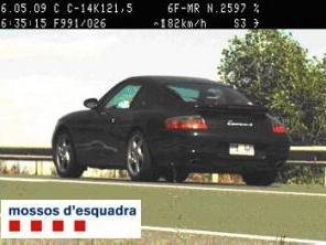  El vehicle circulava a 182 km/h.   Mossos d'Esquadra . 