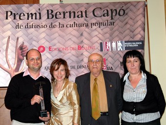 L'Editorial Bullent edita cada anys els premis Bernat Capó. /  ARXIU