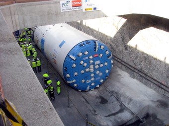Tuneladora feta servir per fer la canonada d'aigua per la serra de Collserola.  ACN