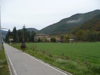 La via per a vianants i ciclistes de l'accés sud a Ripoll s'allargarà fins a la Safil. J.C