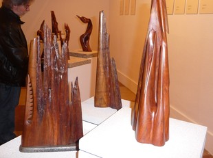 Algunes de les escultures que es mostren a l'exposició.  I.M