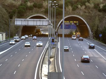 L'autopista C-32 a l'altura de Mataró disposa de sis carrils. En aquest punt hi haurà sis carrils més i dos túnels nous. Q.P