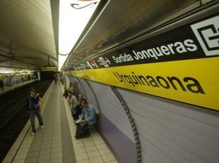 L'apunyalament va tenir lloc a l'estació d'Urquinaona.  A.P