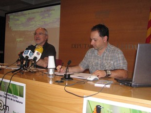 L'alcalde de Seròs, Gabriel Pena i el director del Campus, Guillem Chacón, durant la roda de premsa de presentació de l´edició d´enguany a la Diputació de Lleida.FOTO: Xavier Lozano
