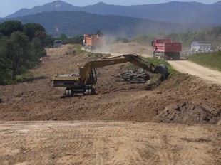 El desdoblament entre Platja d'Aro i Palamós continua en marxa.  ÒSCAR PINILLA