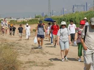 Participants a la caminada d'ahir.  MARTA MAR´TINEZ