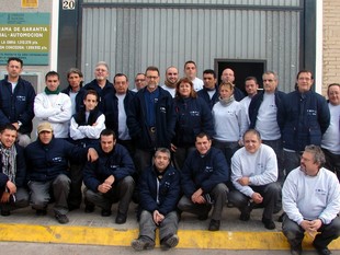 El grup que treballa en les rutes segures d'Aldaia. /  EL PUNT