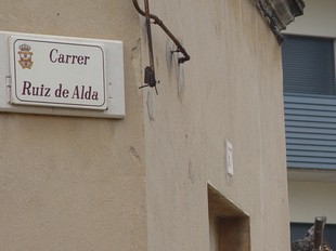 L'Ajuntament no canviarà el nom del carrer Ruiz de Alda perquè els veïns s'hi oposen.  R.R