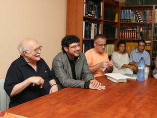 Xavier Amorós, Adam Manyé i Albert Guiu durant la presentació del centre. /  O. MOLET