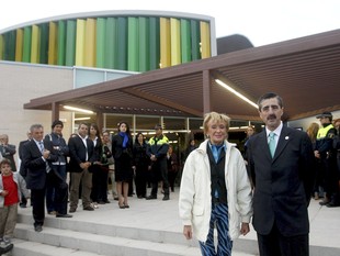 L'alcalde de la vila i la vicepresidenta del govern estatal a l'octubre passat a l'Eliana./  ARXIU