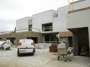 Una imatge de les obres de l'edifici, ahir a la tarda.  EUDALD PICAS