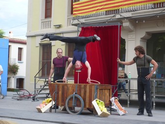 Com l'any passat, la plaça de la vila acollirà espectacles de circ.  I.M