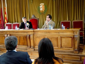 El Síndic d'Aran, Francesc Boya (esquerra) i l'alcalde de Vielha, Pau Perdices, en roda de premsa