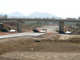Les obres de la carretera C-31 de Figueres a la Bisbal, en el tram entre Viladamat i Torroella de Fluvià.  EUDALD PICAS