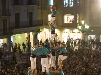 Cinc de vuit amb el pilar de Vilafranca, quatre de nou amb folre de la Vella de Valls, tres de nou amb folre de la Joves de Valls i tres de nou dels Minyons de Terrassa.  T. VAN DER MEULEN