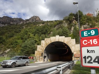 Una imatge d'un dels accessos al túnel del Cadí, que uneix les comarques de la Cerdanya i del Berguedà. G.M