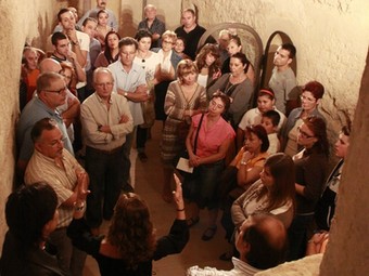 Visita de ciutadans de Torrent a l'interior de la Torre. /  CEDIDA GP