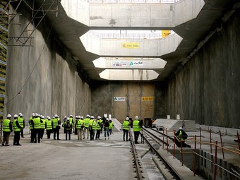 El pou d'atac on la tuneladora «Gerunda» començarà a fer el túnel des de Mas Xirgu cap a l'estació del Parc Central de Girona.  MANEL LLADÓ