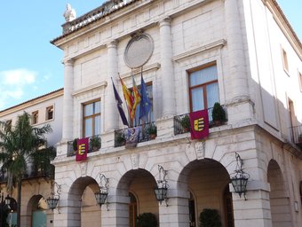 Façana principal de l'Ajuntament de Gandia. /  ESCORCOLL
