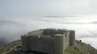 El castell del Montgrí domina i controla, des de la seva privilegiada situació al Baix Ter, l'Alt i el Baix Empordà. Des de qualsevol punt del castell, la panoràmica és impressionant.  JORDI GAMERO T.MUÑOZ