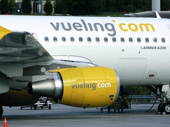 Un Airbus de la companyia Vueling, que volarà des d'Alguaire a París.