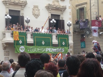 A Vilafranca del Penedès van aprofitar la festa major d'estiu per reivindicar la vegueria pròpia. C. MORELL