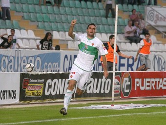 Molina celebra 1-1 contra el Cartagena.  LA VERDAD