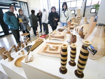 Una imatge de l'exposició d'artesania, que també es podrà visitar avui.  DIMAS BALAGUER