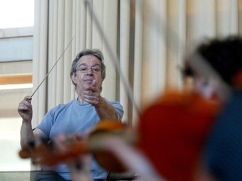 El director d'orquestra Antoni Ros-Marbà en una imatge d'arxiu.  QUIM PUIG